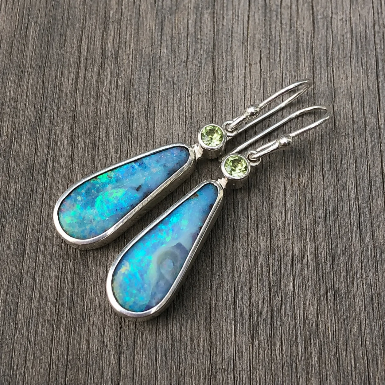 oorbellen luna opal 3 oorbellen luna opal